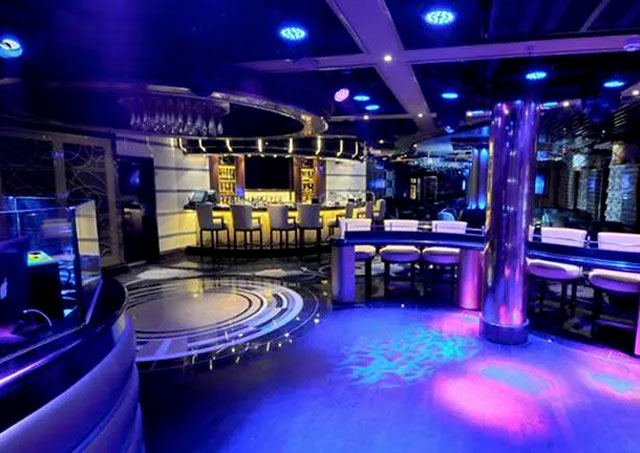 Club 6